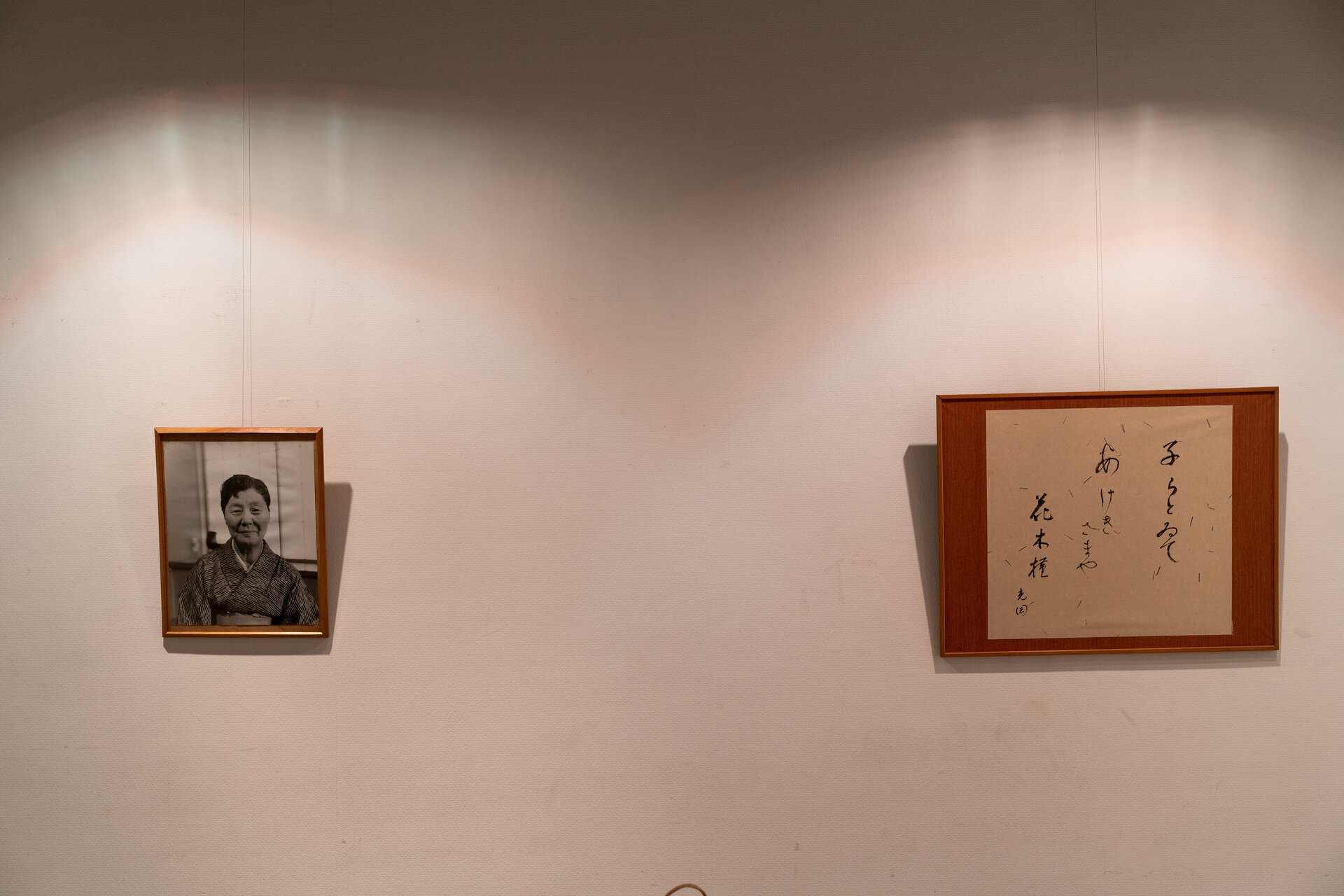 顕微展展示の様子2.jpg