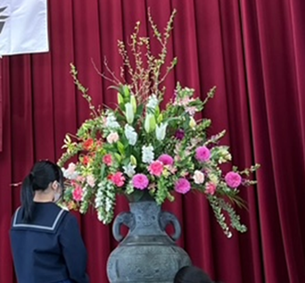 壇上花.png